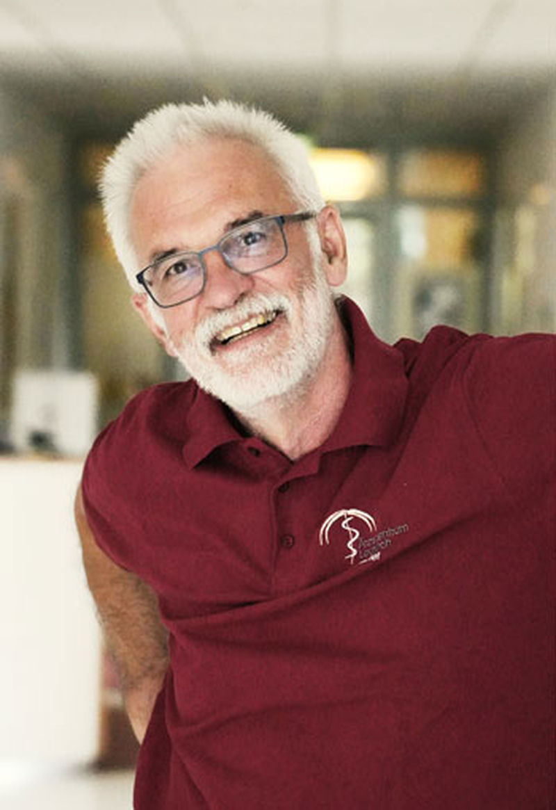 Dr. med. Michael Peter